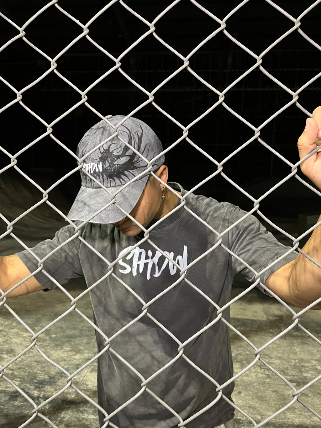 HAT STHDW SHADOW EYES